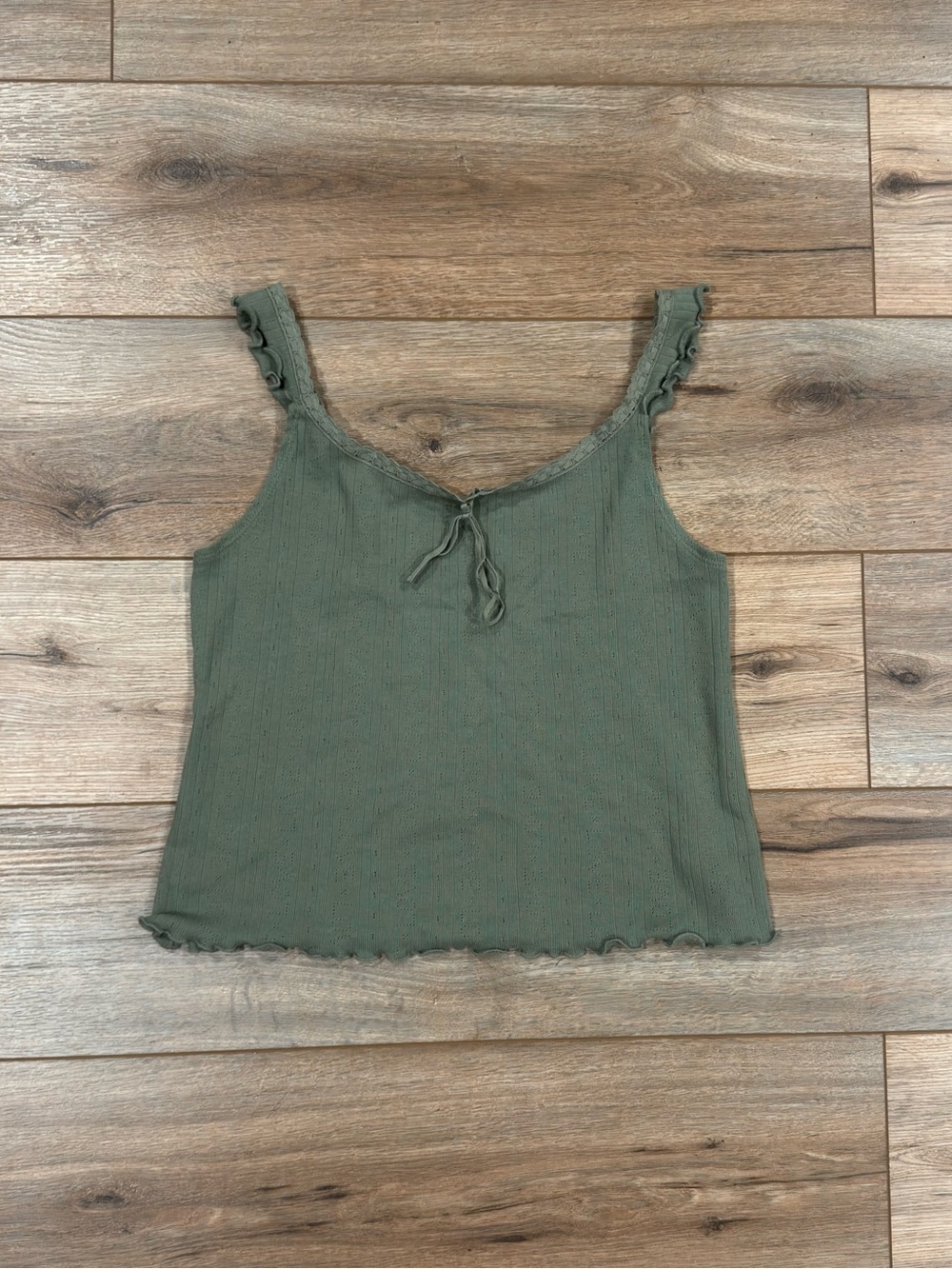 AERIE Comfy Loungewear Boho Olive Green Cropped Ruffle Tank Top | Size Medium